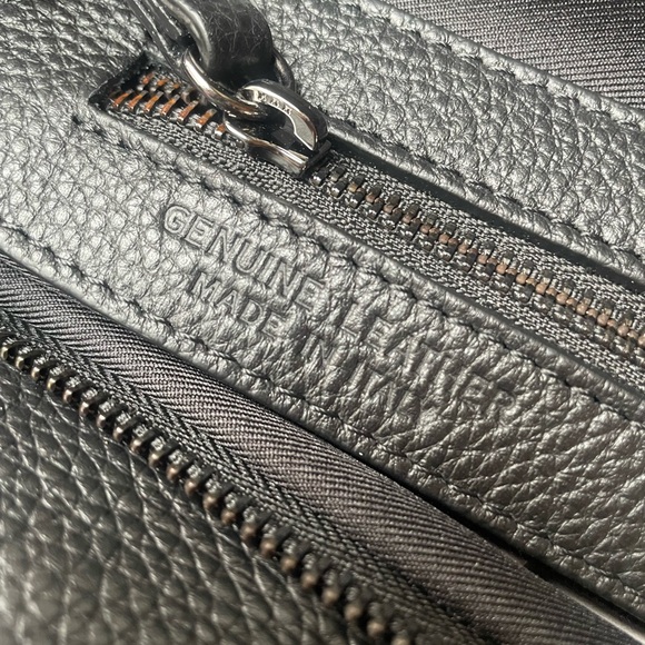 Genuine Leather 3D Black Embossed Skull Tote Bag - Picture 5 of 7